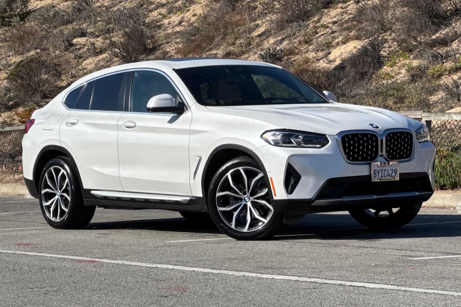 Thumbnail: 2022 BMW X4 - 6