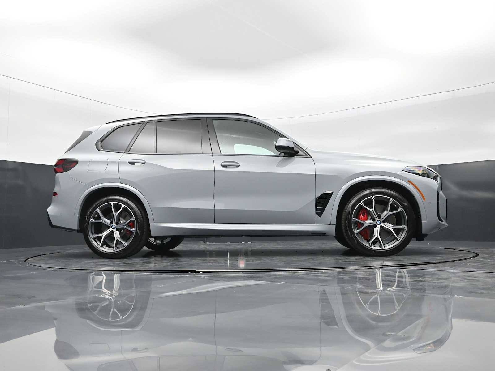 Thumbnail: 2026 BMW X5 - 28