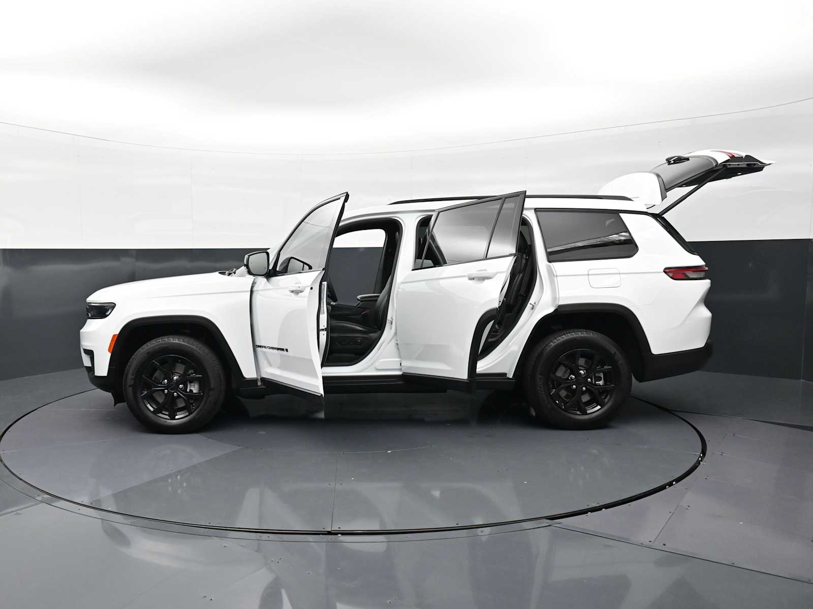 Thumbnail: 2024 Jeep Grand Cherokee L - 37