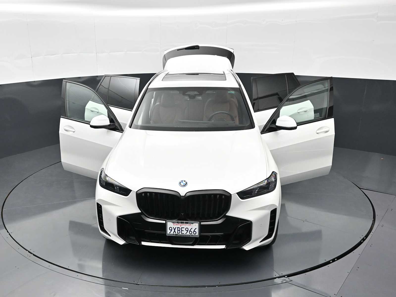 2026 BMW X5 50e - Photo 33