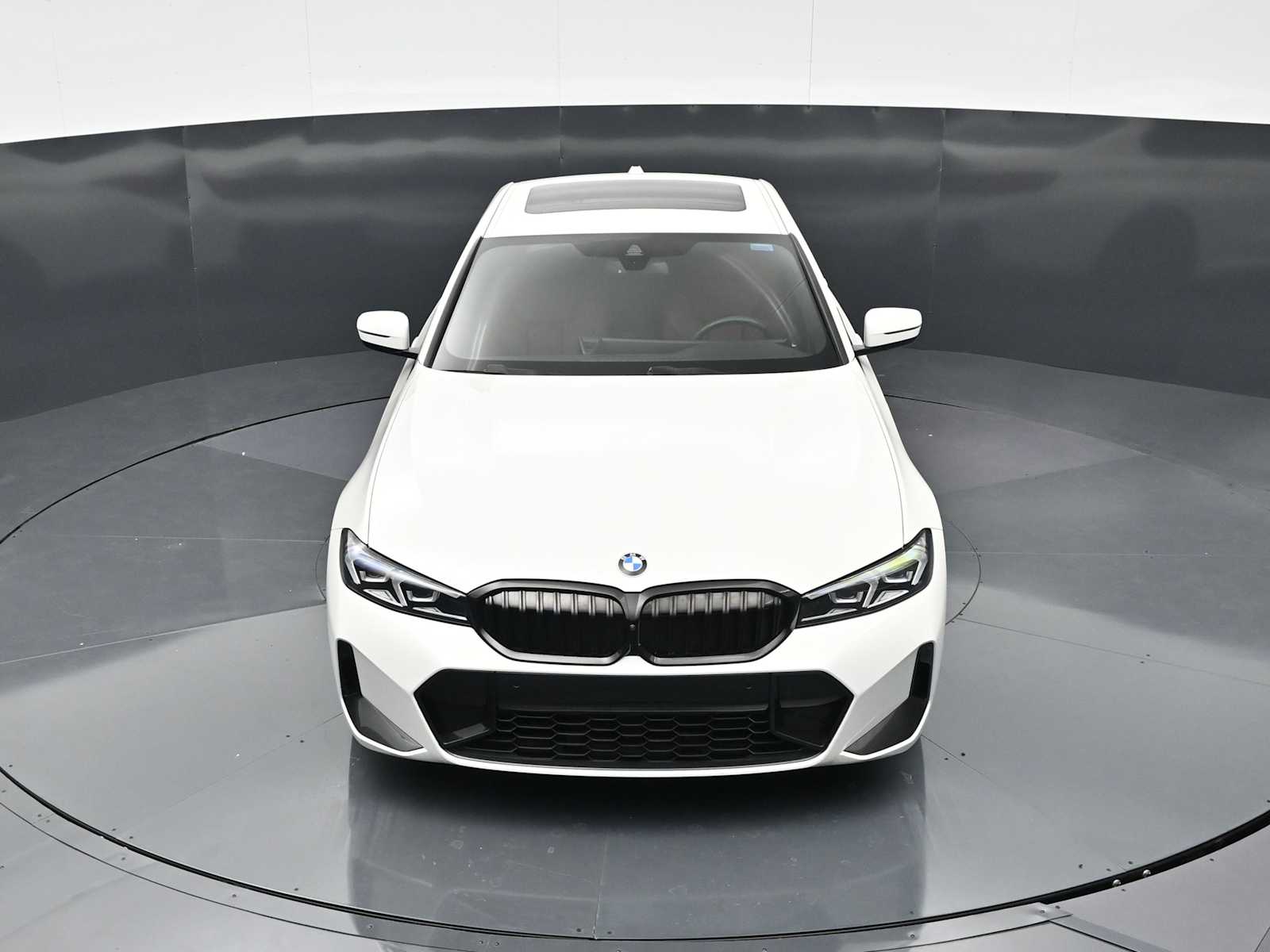 Thumbnail: 2024 BMW 3 Series - 18