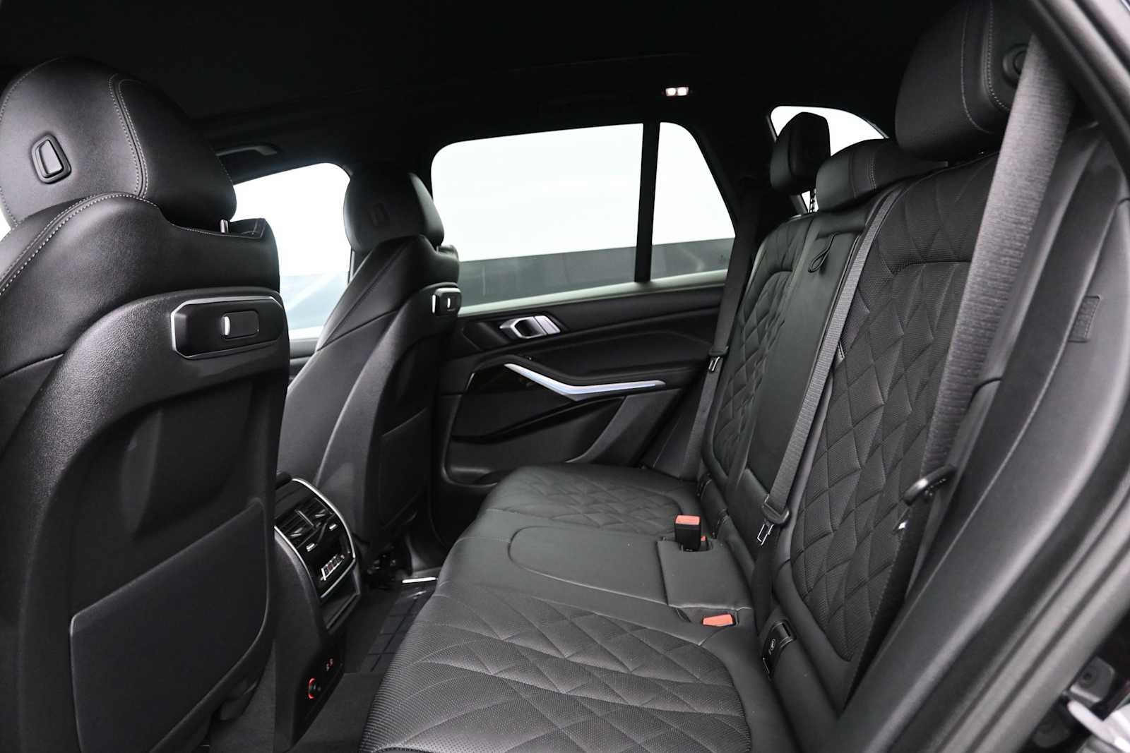 2024 BMW X5 50e - Photo 14
