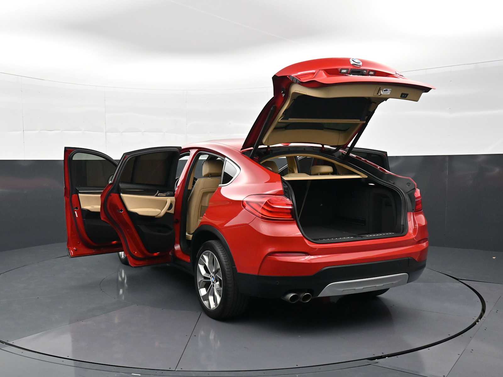 Thumbnail: 2016 BMW X4 - 36