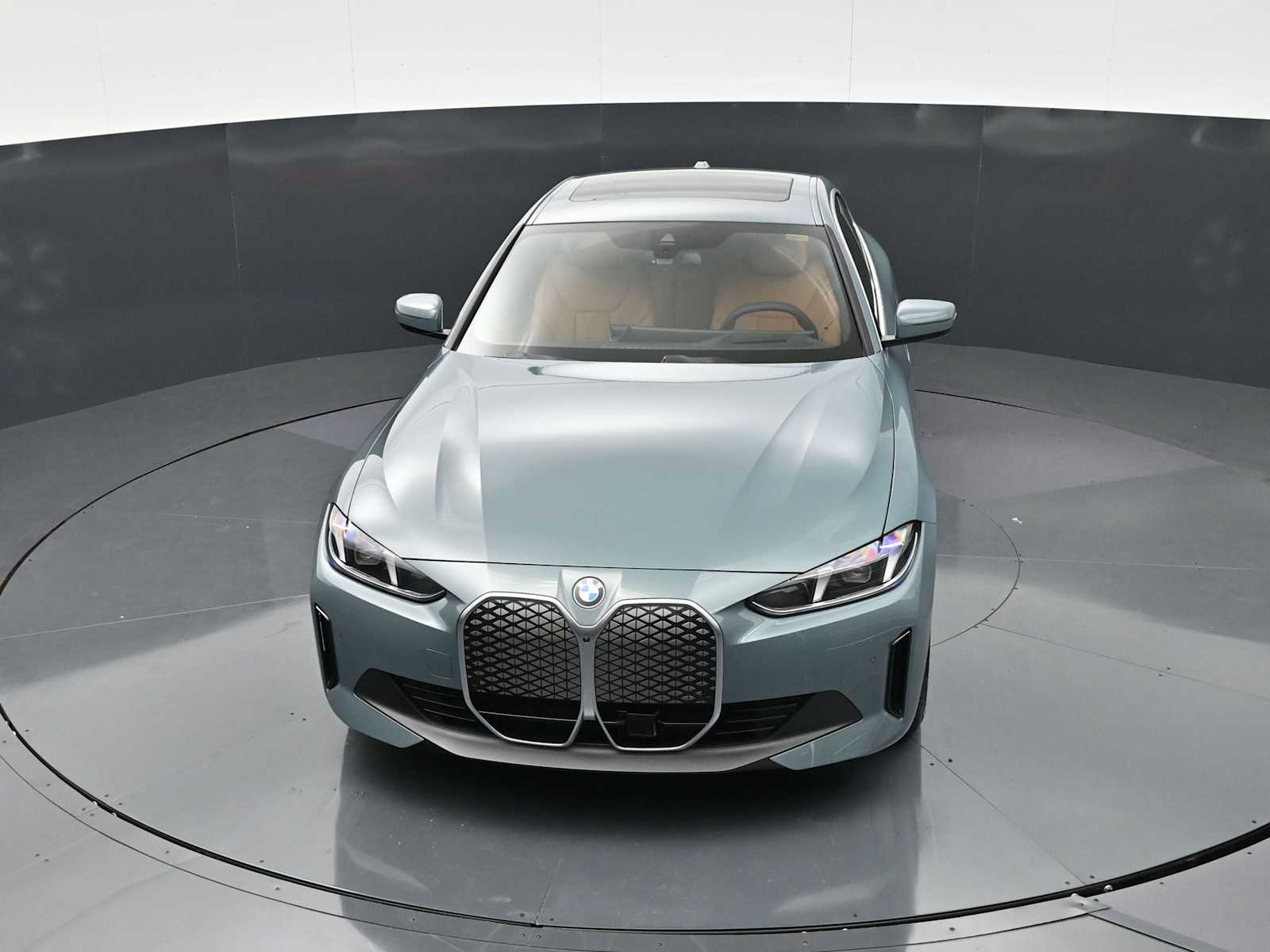 Thumbnail: 2026 BMW i4 - 9