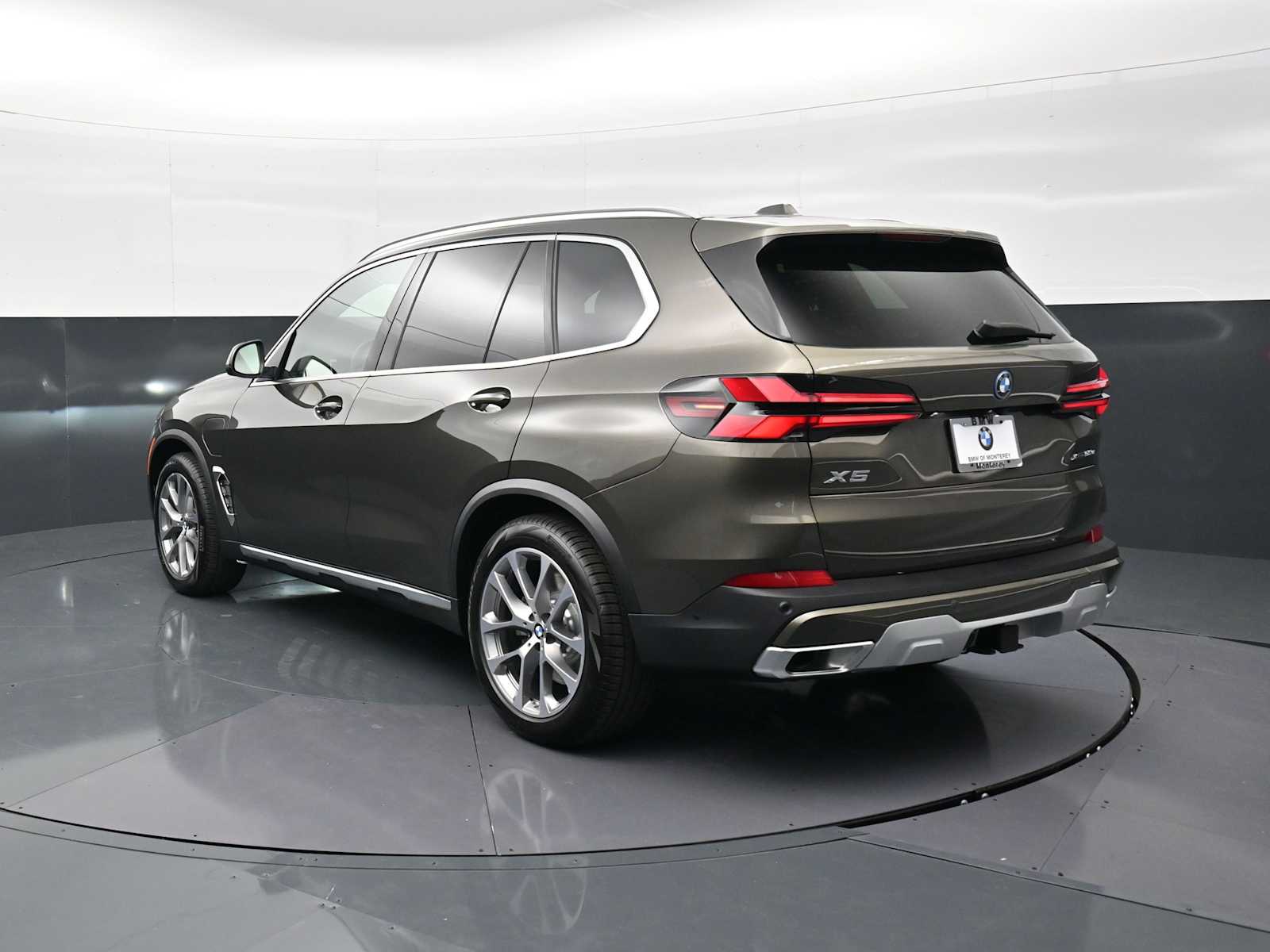 Thumbnail: 2026 BMW X5 - 7