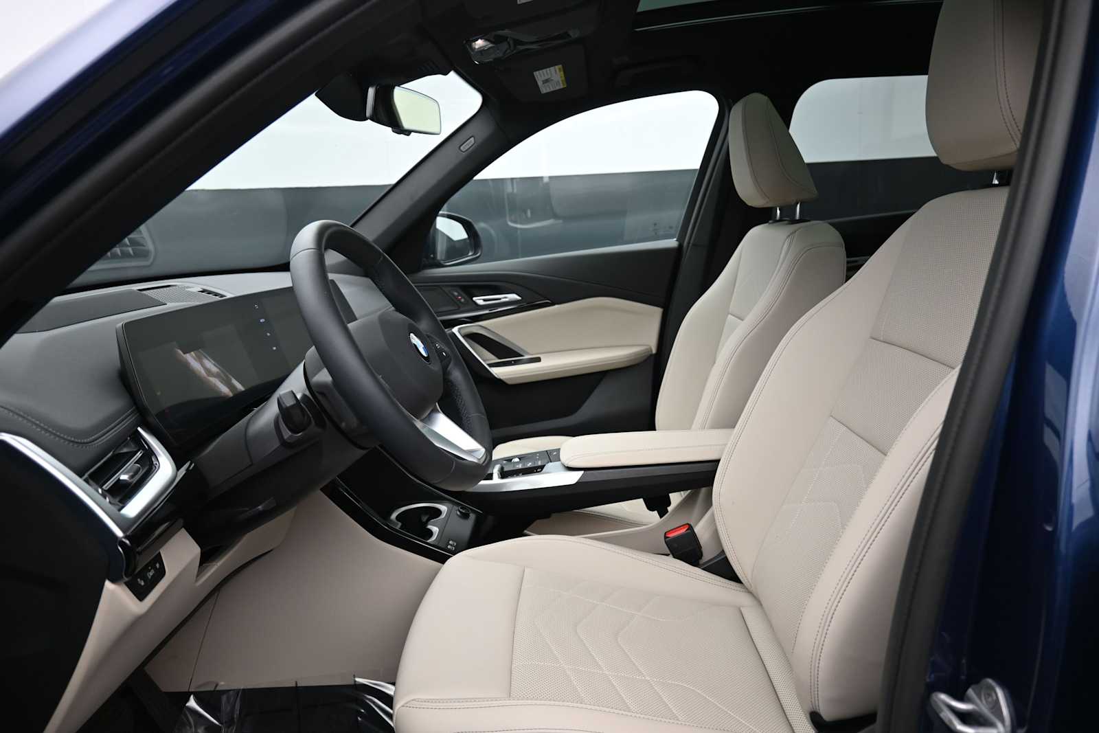 Thumbnail: 2025 BMW X1 - 9