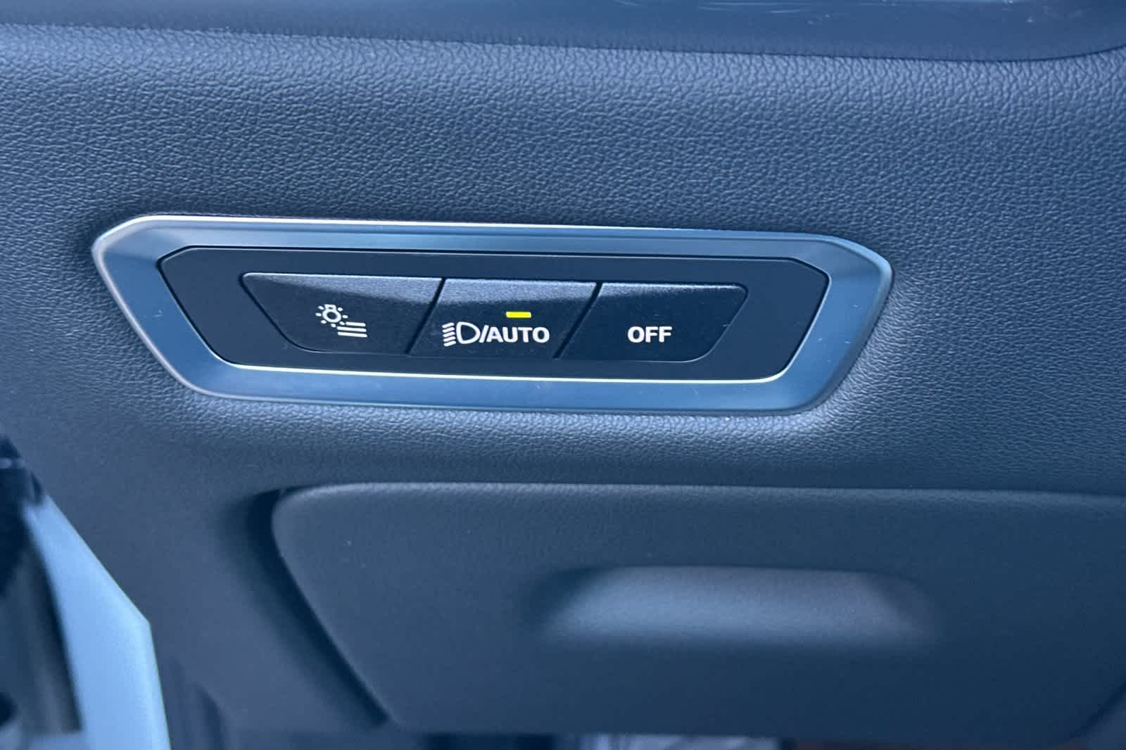 Thumbnail: 2025 BMW X7 - 32