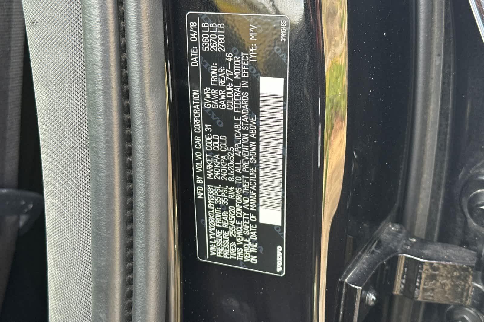 Thumbnail: 2018 Volvo XC60 - 32