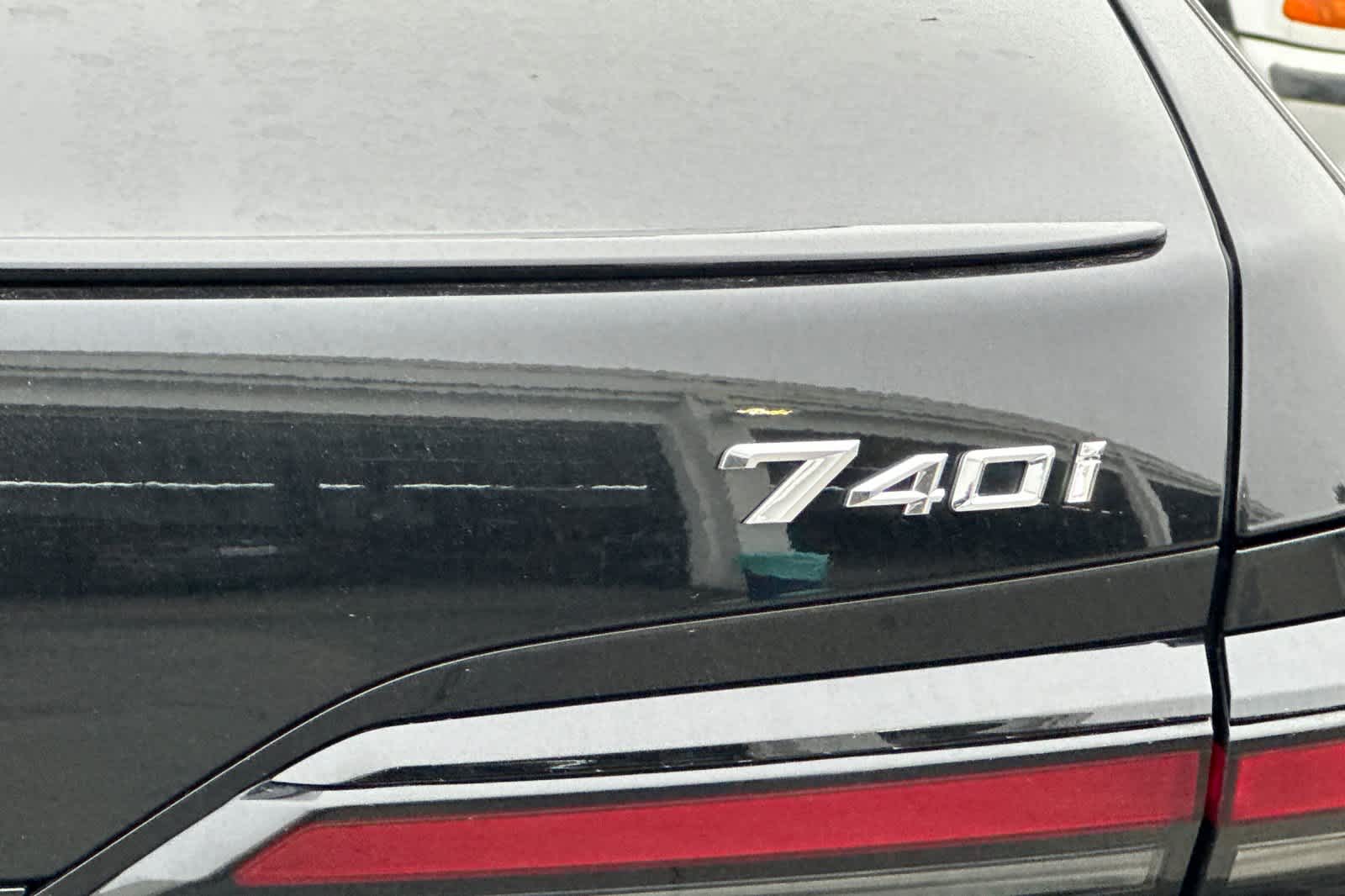 Thumbnail: 2023 BMW 7 Series - 8