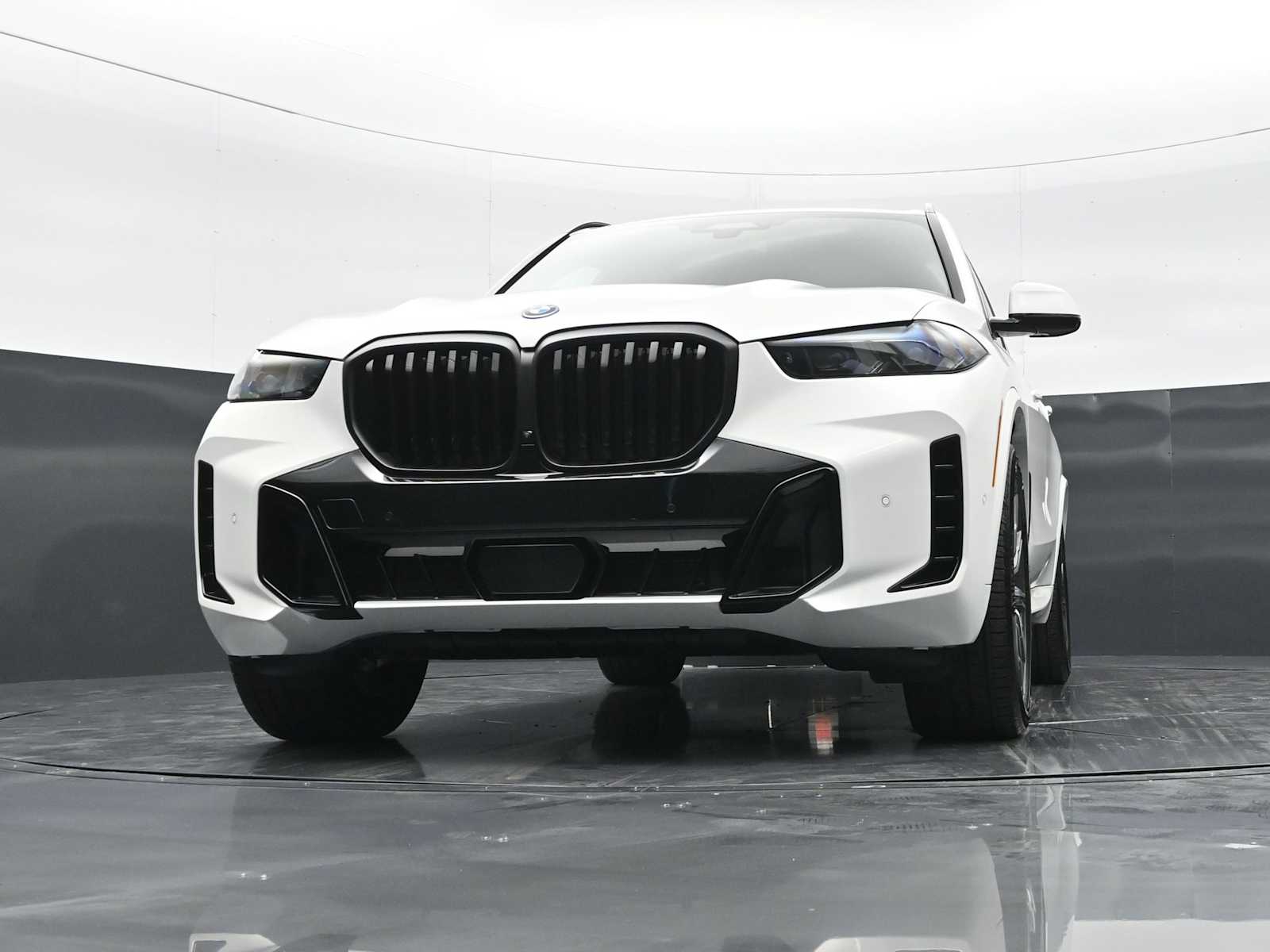 Thumbnail: 2026 BMW X5 - 26