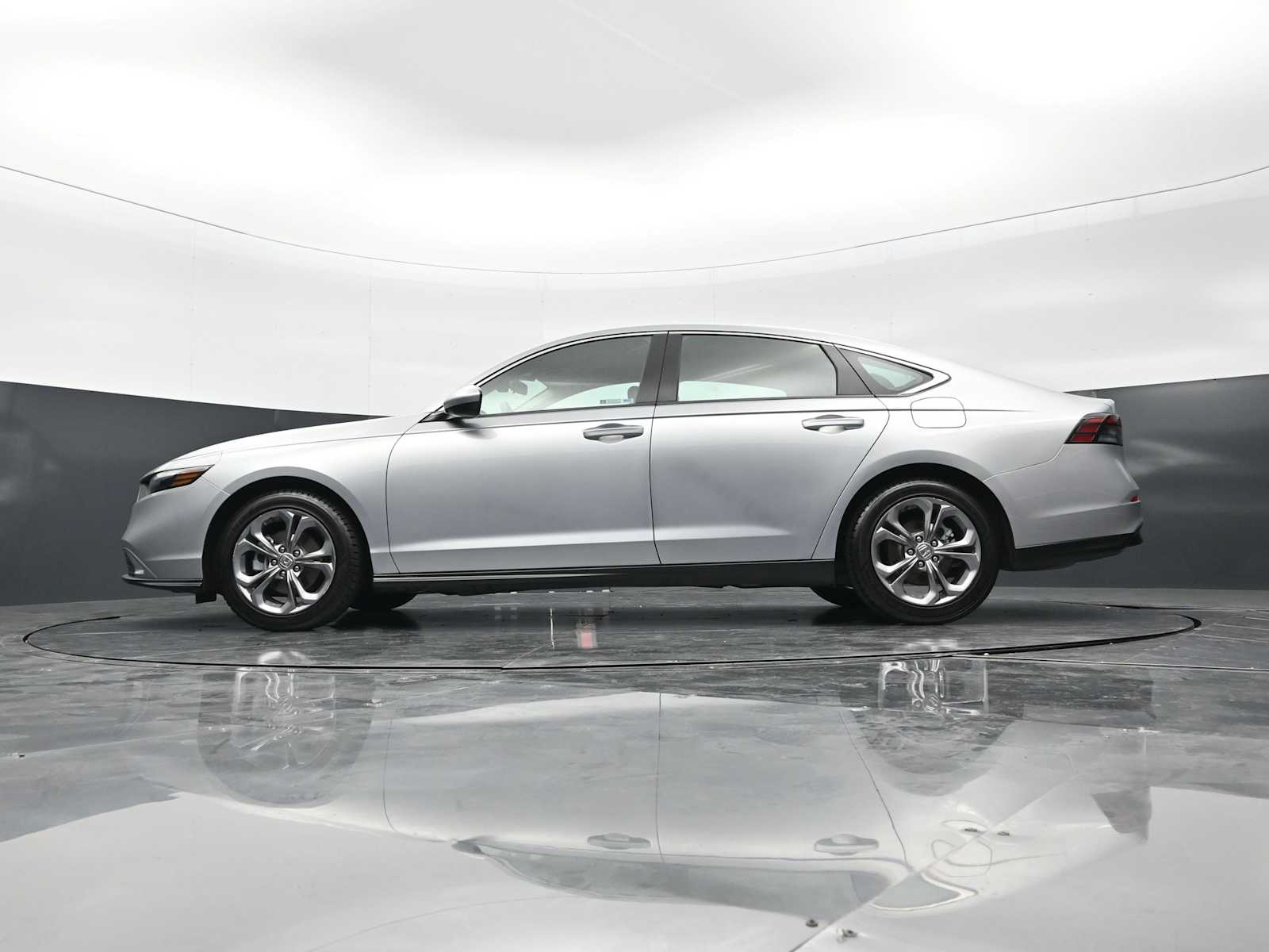 Thumbnail: 2024 Honda Accord - 31