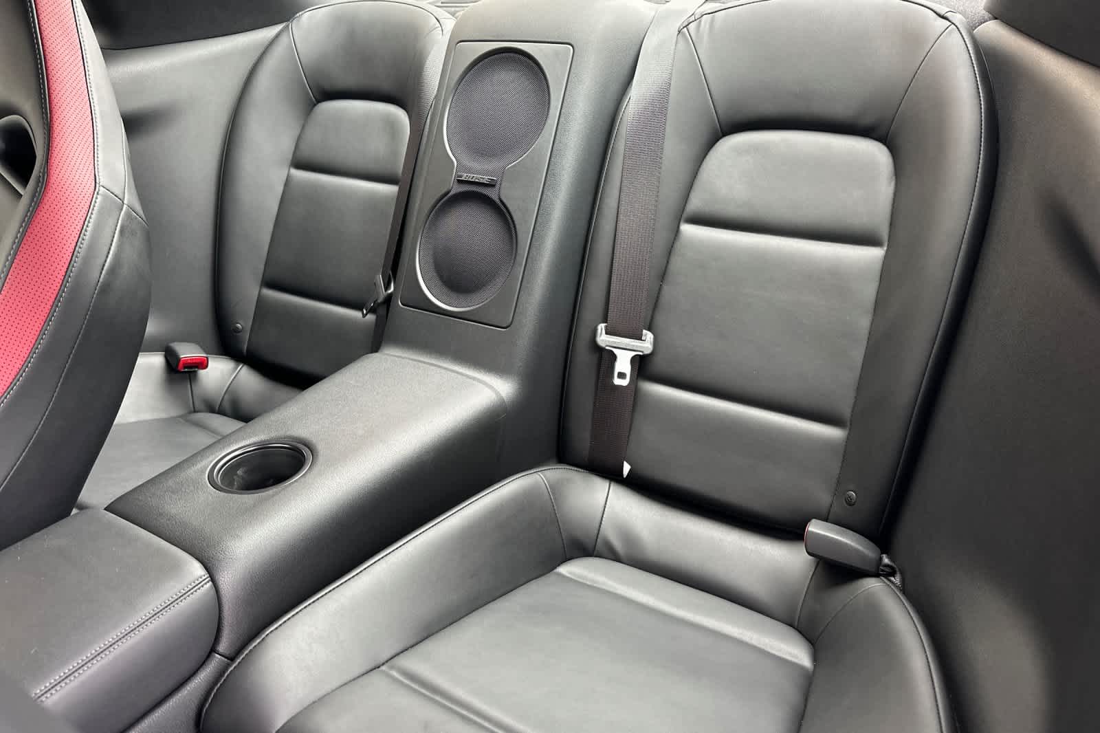 2013 Nissan GT-R Black Edition 3