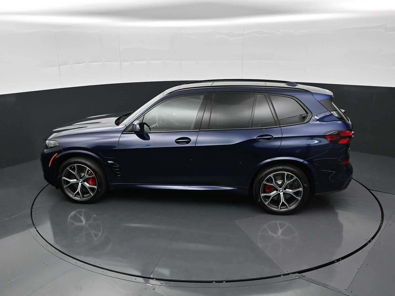 Thumbnail: 2026 BMW X5 - 24