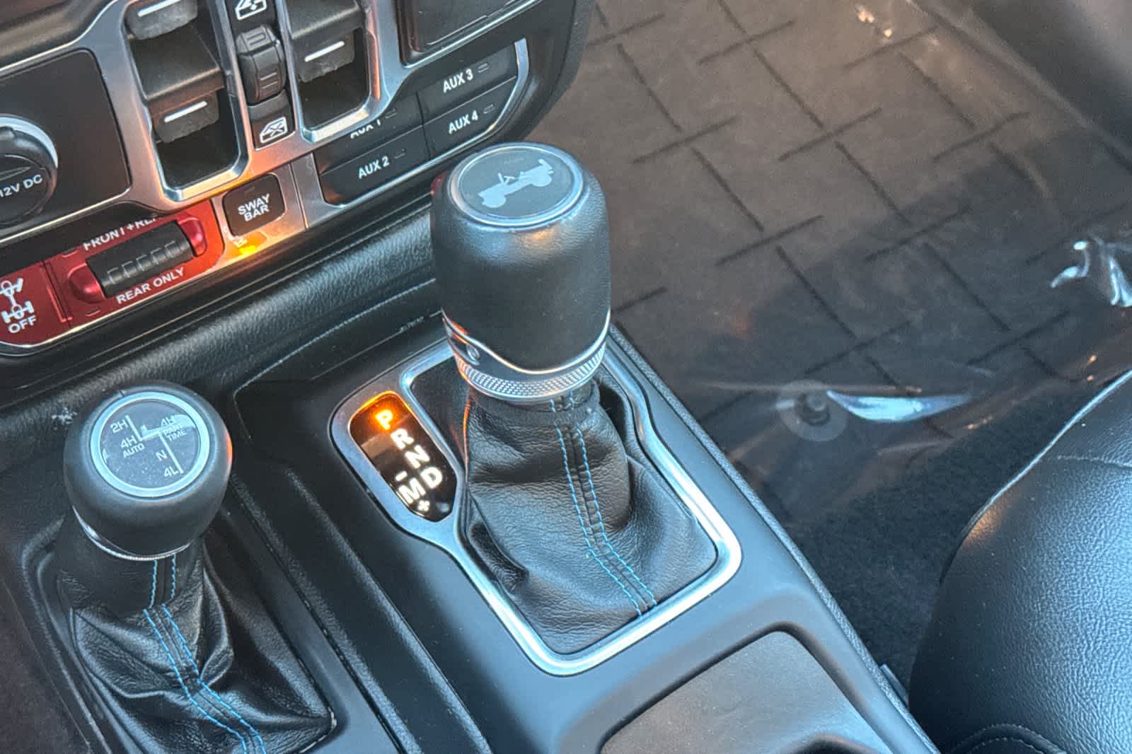 Thumbnail: 2021 Jeep Wrangler - 24