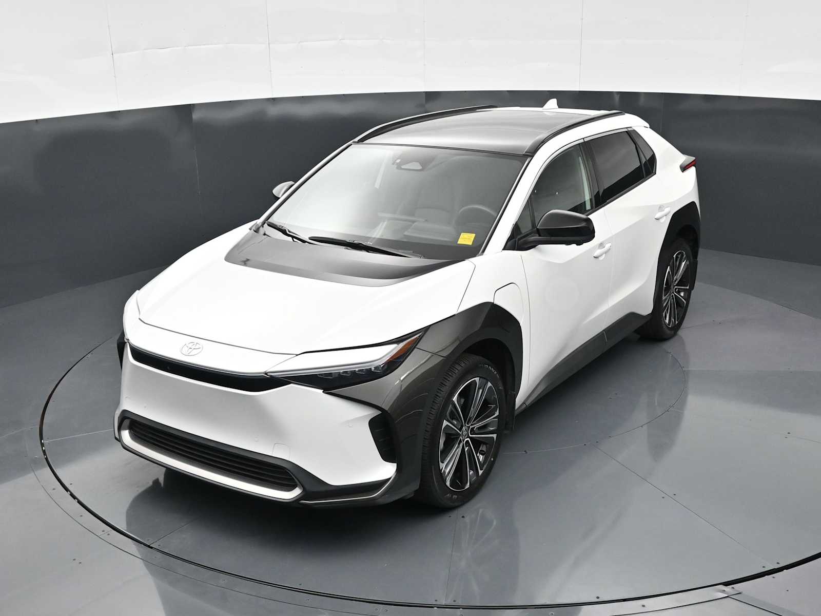 2023 Toyota bZ4X Limited - Photo 21