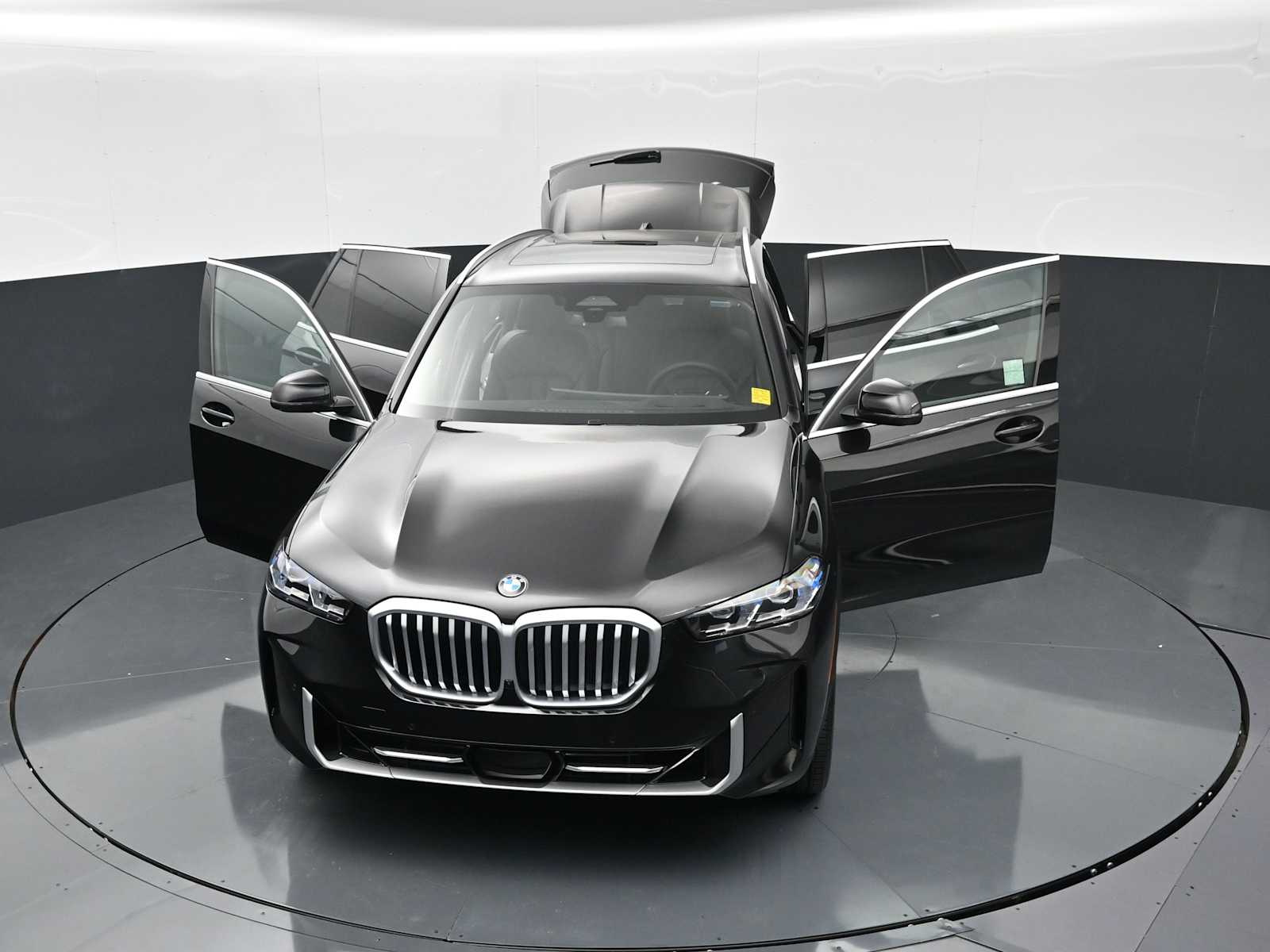 Thumbnail: 2026 BMW X5 - 32