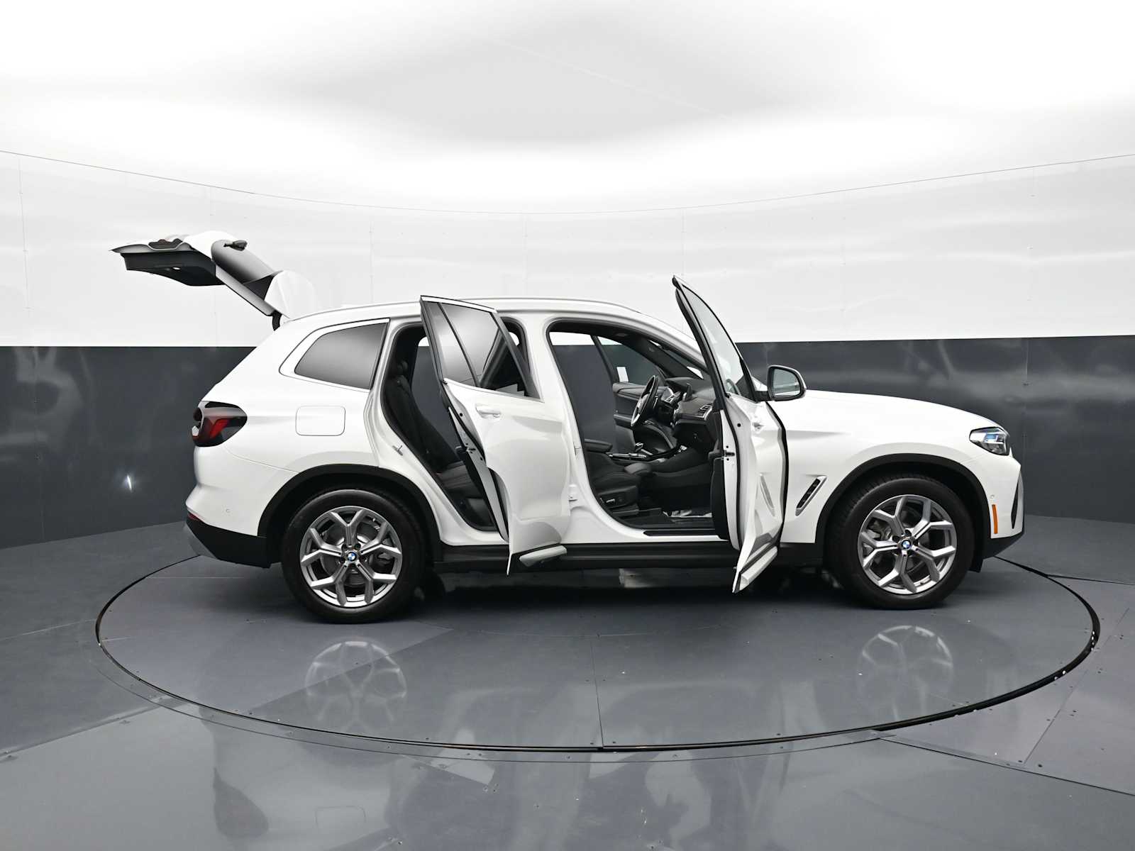Thumbnail: 2024 BMW X3 - 35