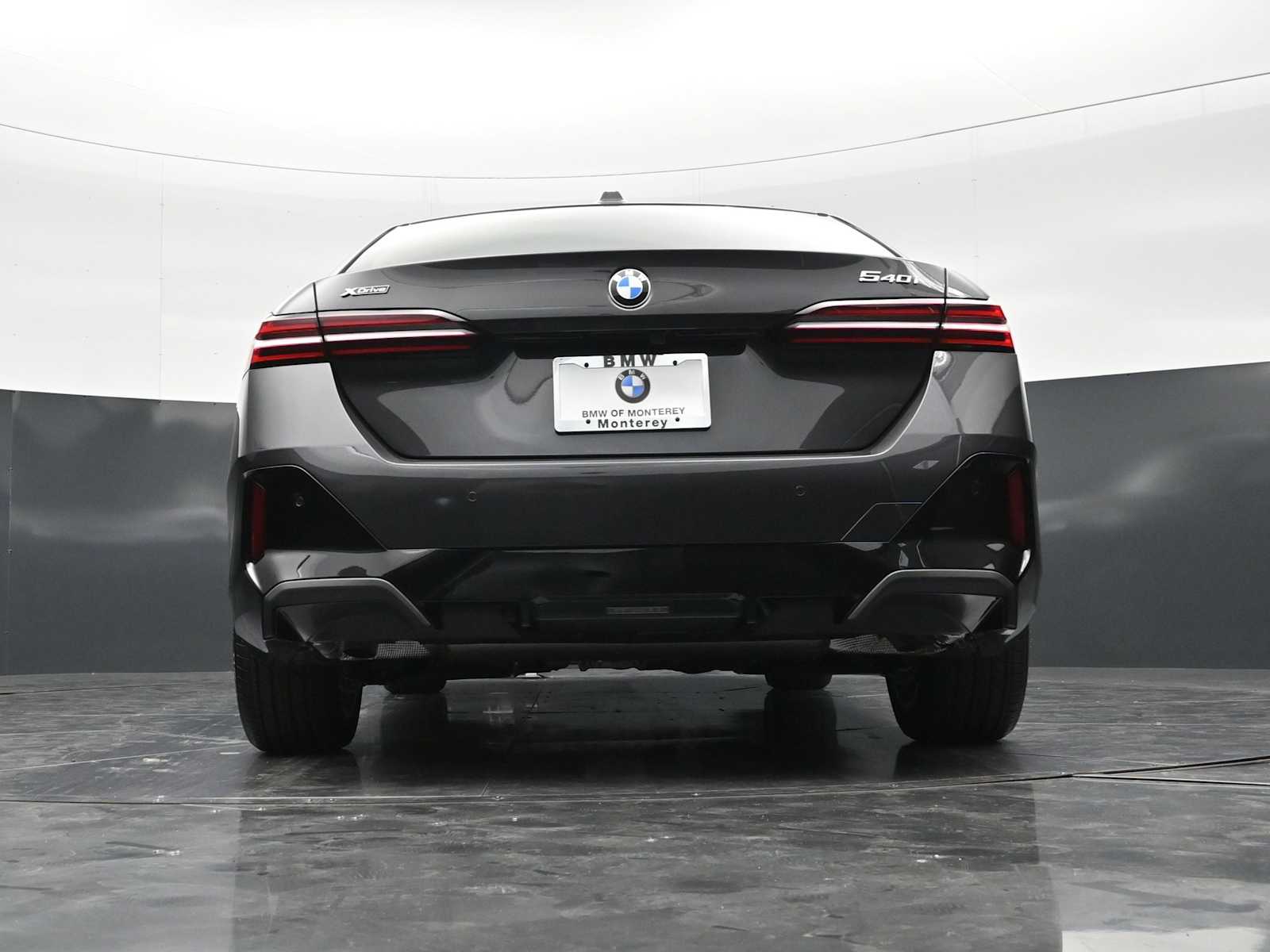 Thumbnail: 2026 BMW 5 Series - 30
