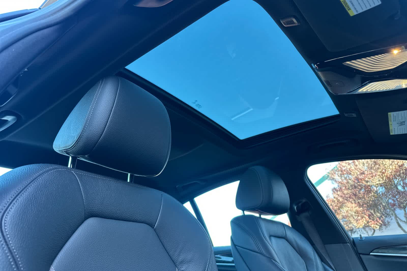 Thumbnail: 2023 BMW 5 Series - 19