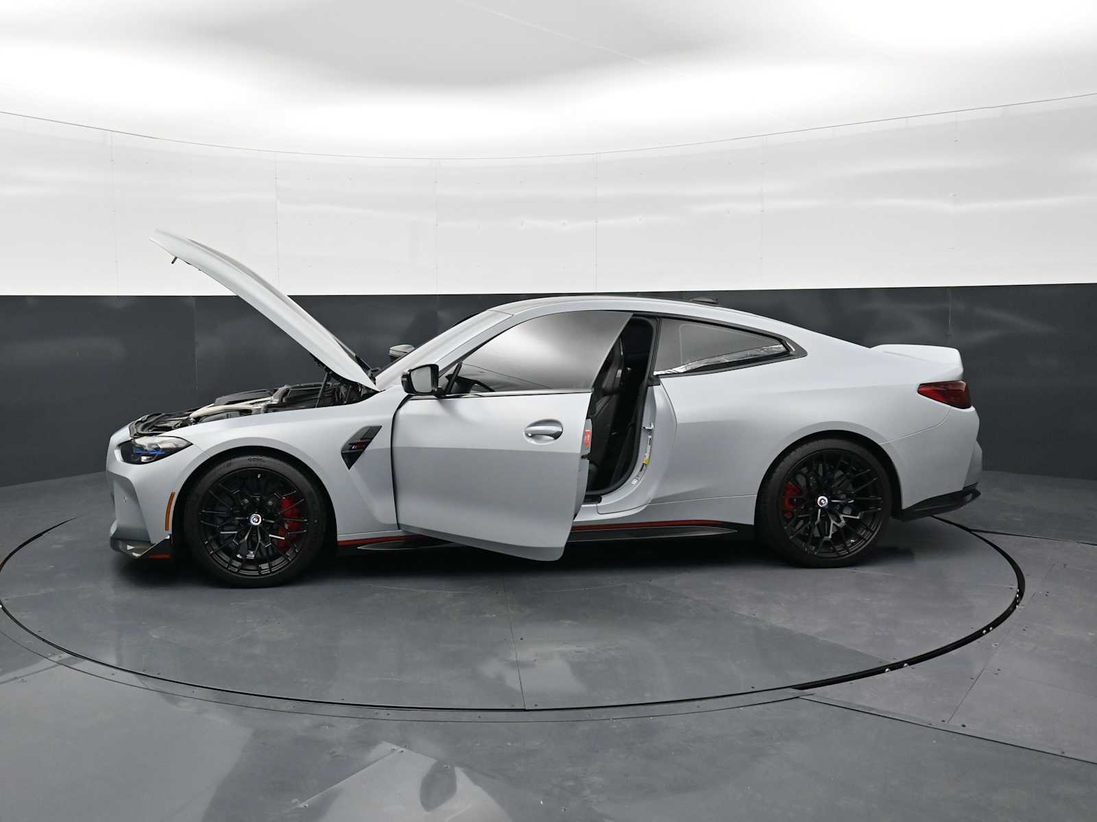 Thumbnail: 2023 BMW M4 - 32