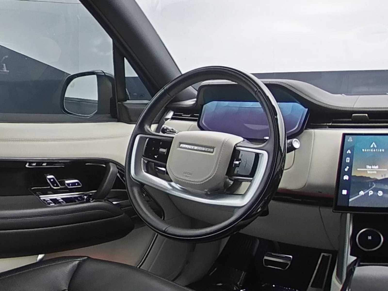 2023 Land Rover Range Rover SE - Photo 23
