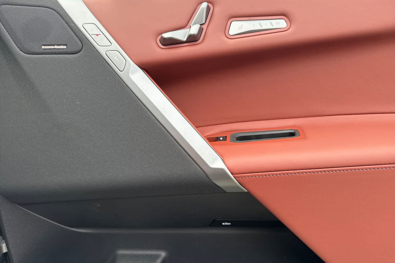 Thumbnail: 2026 BMW iX - 20