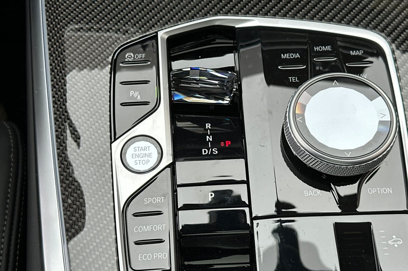 Thumbnail: 2025 BMW X7 - 25