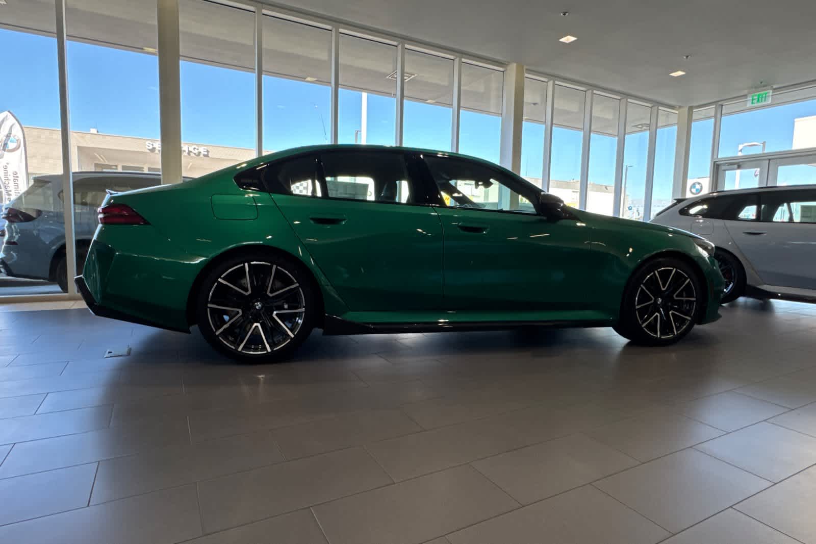 Thumbnail: 2026 BMW M5 - 8