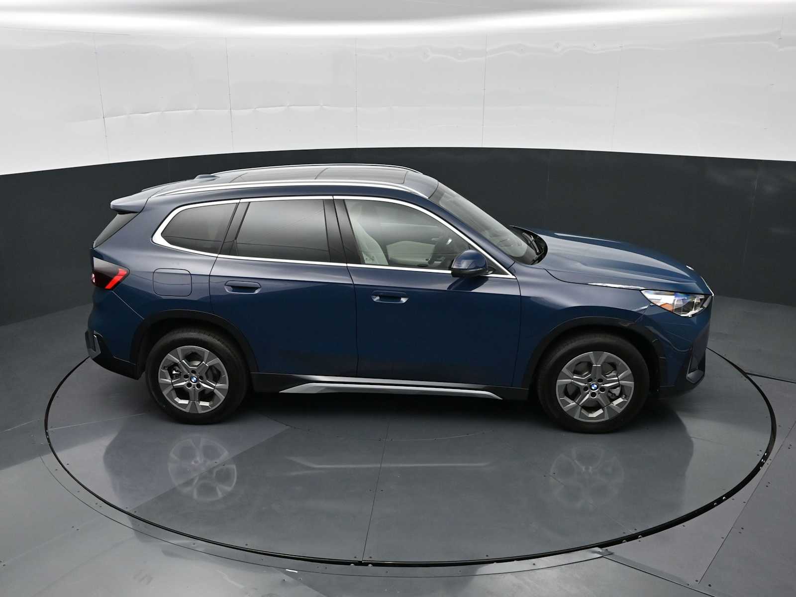 Thumbnail: 2026 BMW X1 - 20