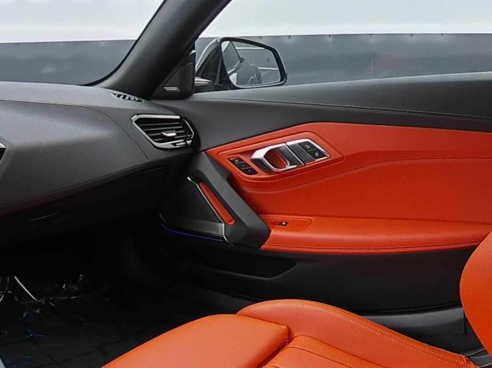 2024 BMW Z4 Base - Photo 29