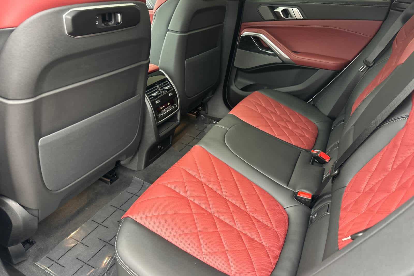 Thumbnail: 2026 BMW X6 - 4