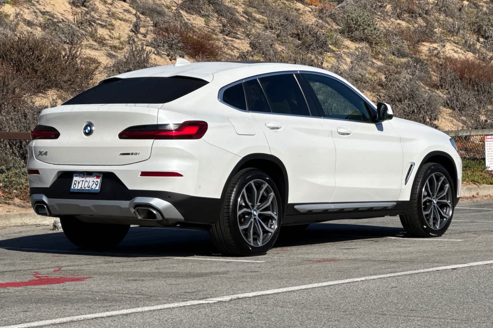 Thumbnail: 2022 BMW X4 - 2