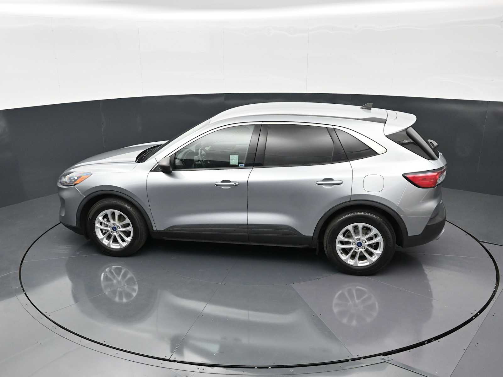 Thumbnail: 2022 Ford Escape - 24