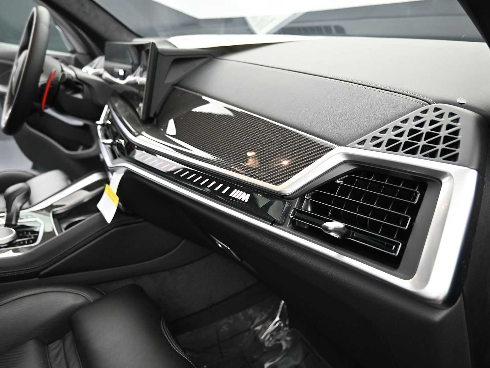 Thumbnail: 2026 BMW X5 - 17