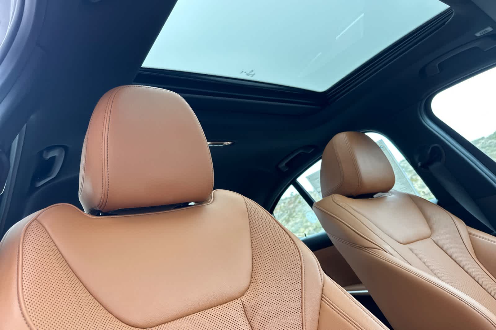 Thumbnail: 2025 BMW 3 Series - 18