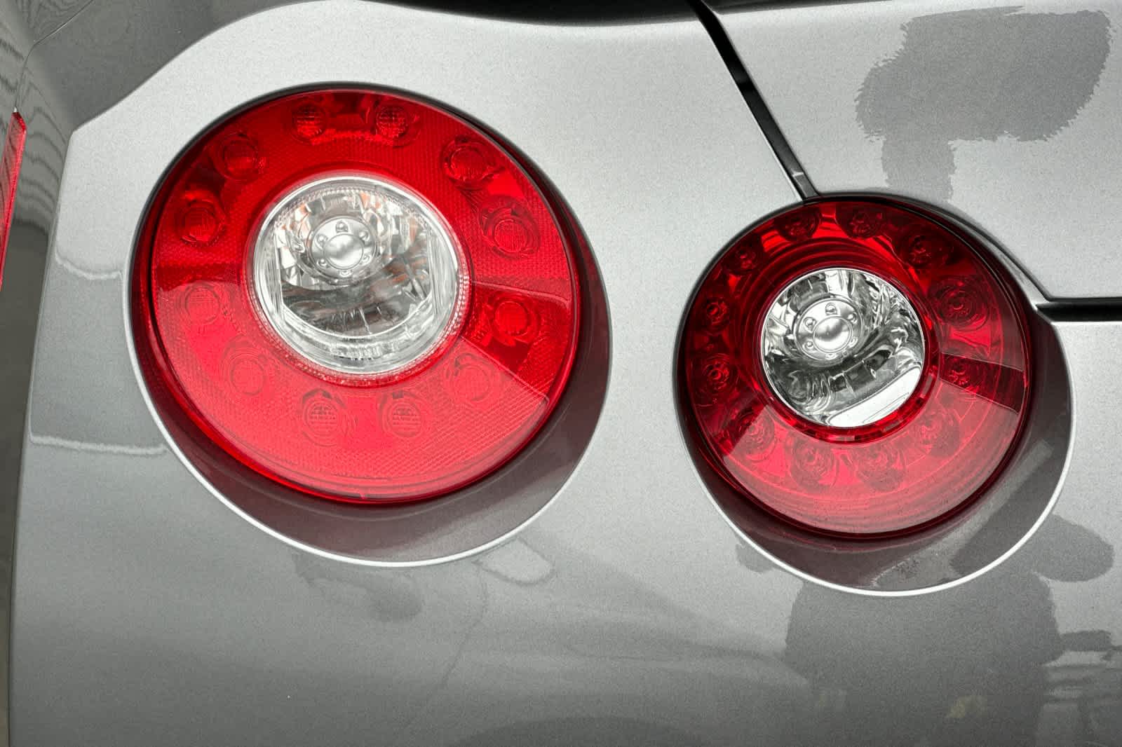 2013 Nissan GT-R Black Edition 14
