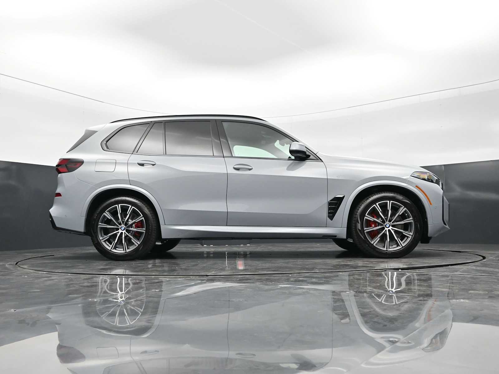 Thumbnail: 2026 BMW X5 - 27