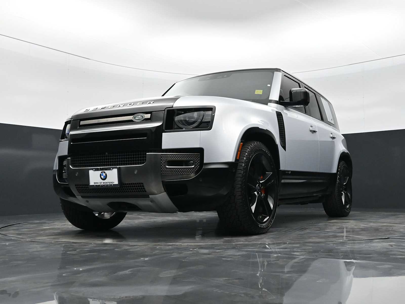 Thumbnail: 2022 Land Rover Defender - 22