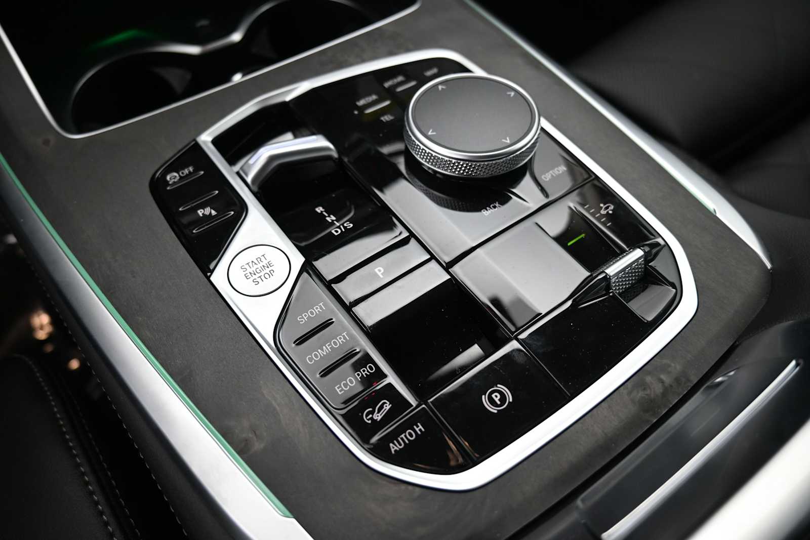 Thumbnail: 2026 BMW X7 - 12