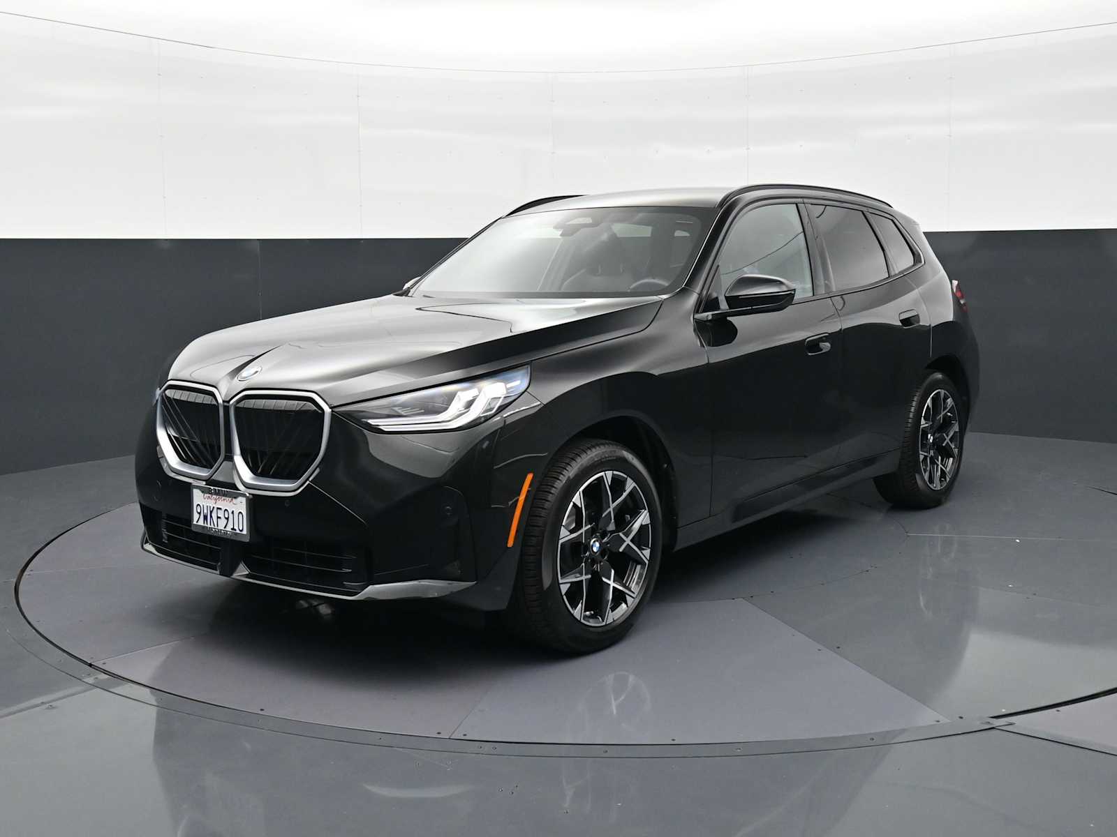 Thumbnail: 2026 BMW X3 - 1