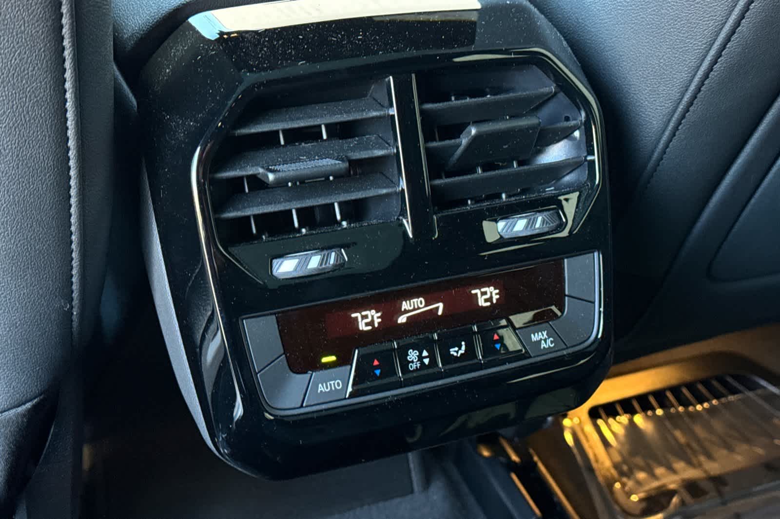 Thumbnail: 2025 BMW iX - 16