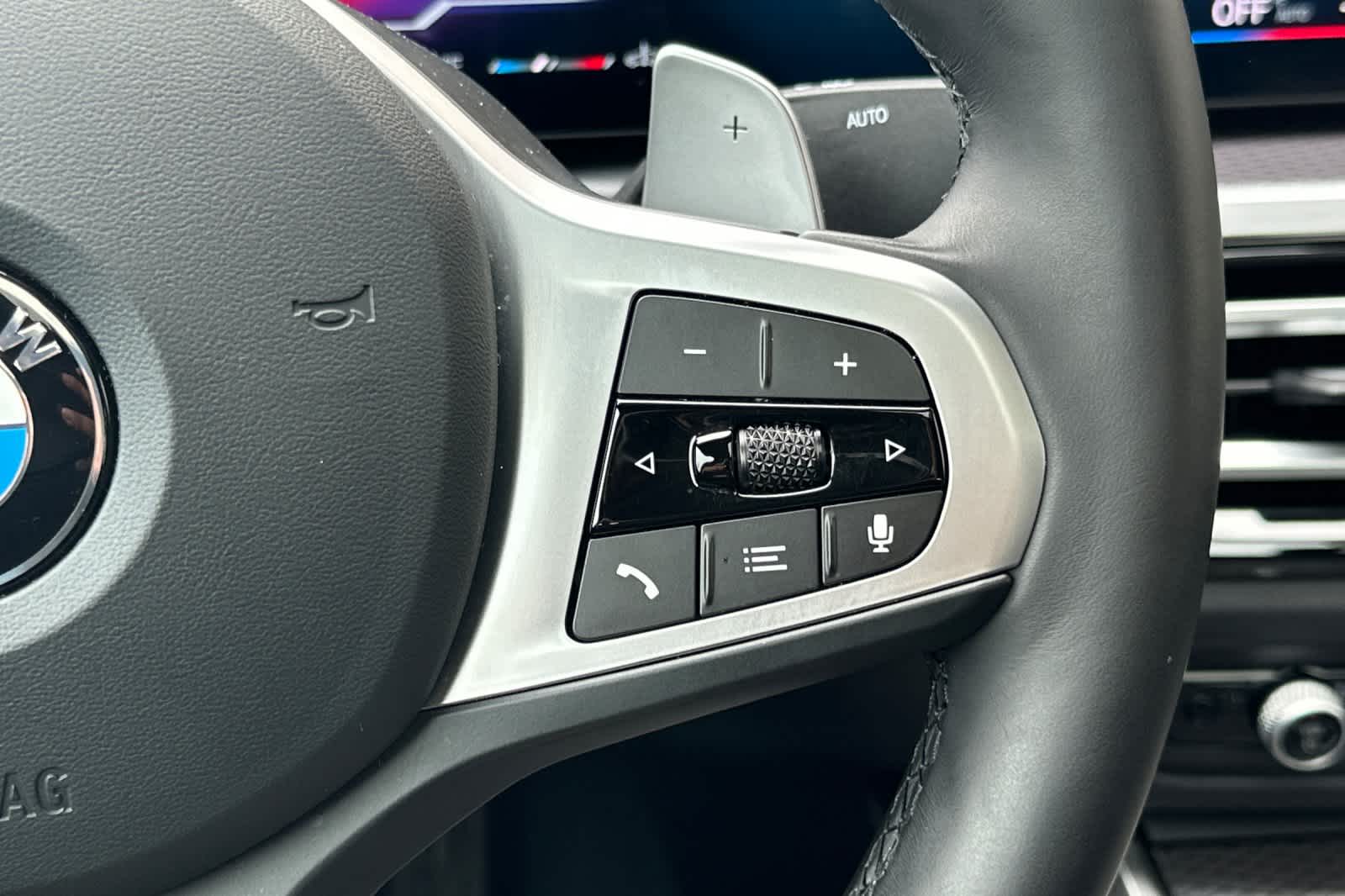 Thumbnail: 2024 BMW 3 Series - 27