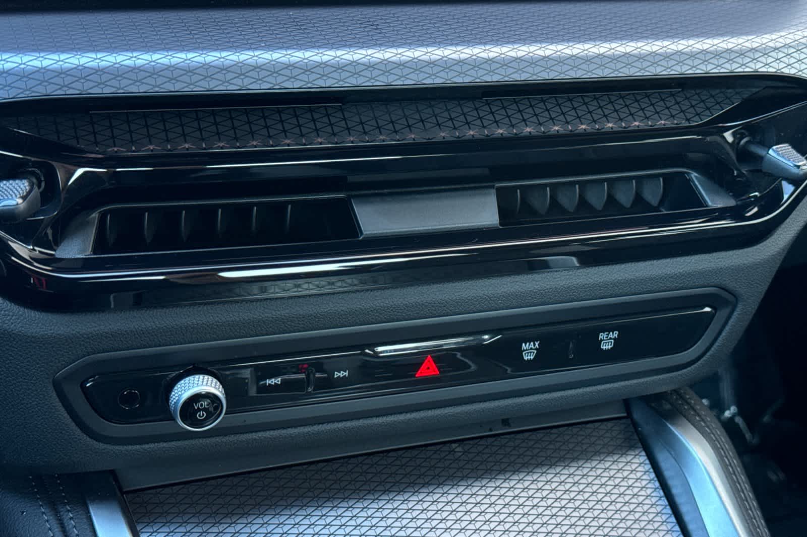 Thumbnail: 2025 BMW 2 Series - 21