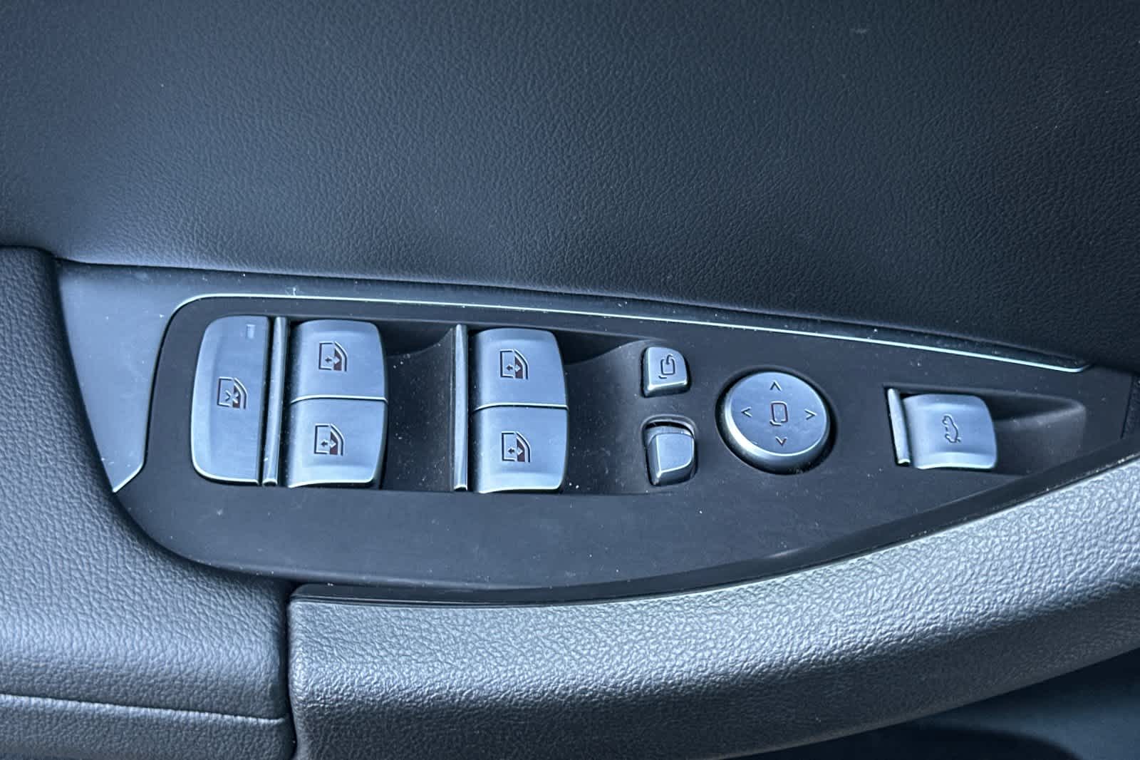 Thumbnail: 2024 BMW X3 - 13