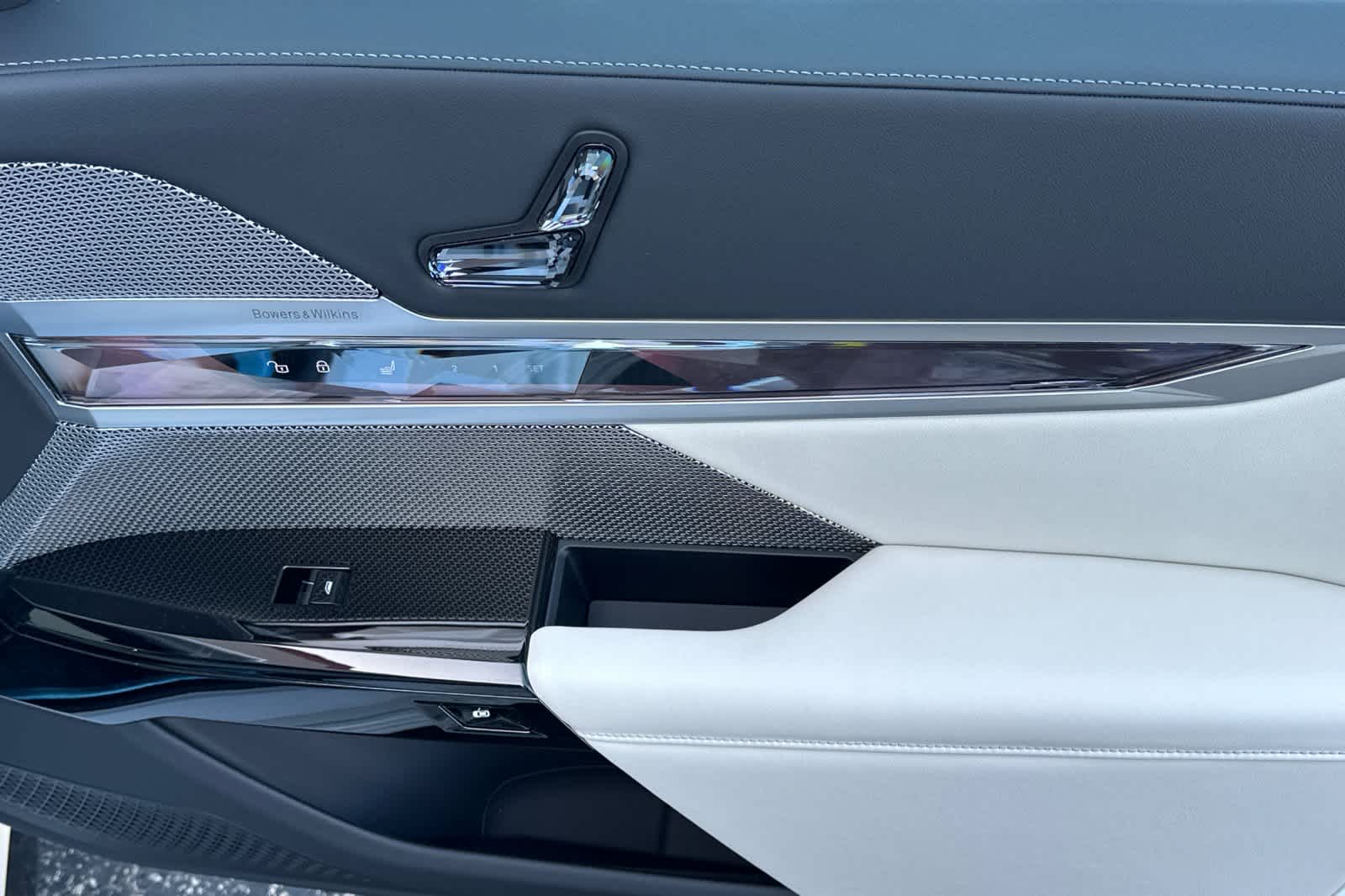 Thumbnail: 2025 BMW 7 Series - 19