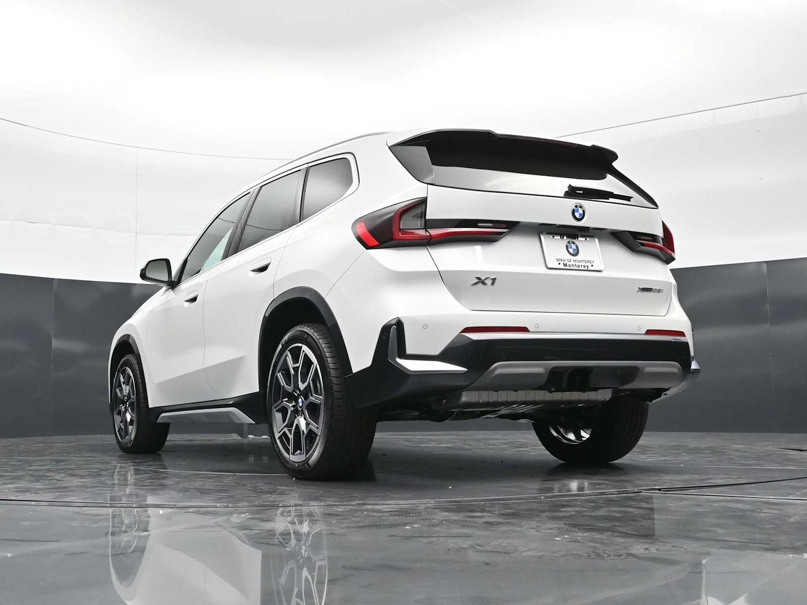 Thumbnail: 2026 BMW X1 - 31