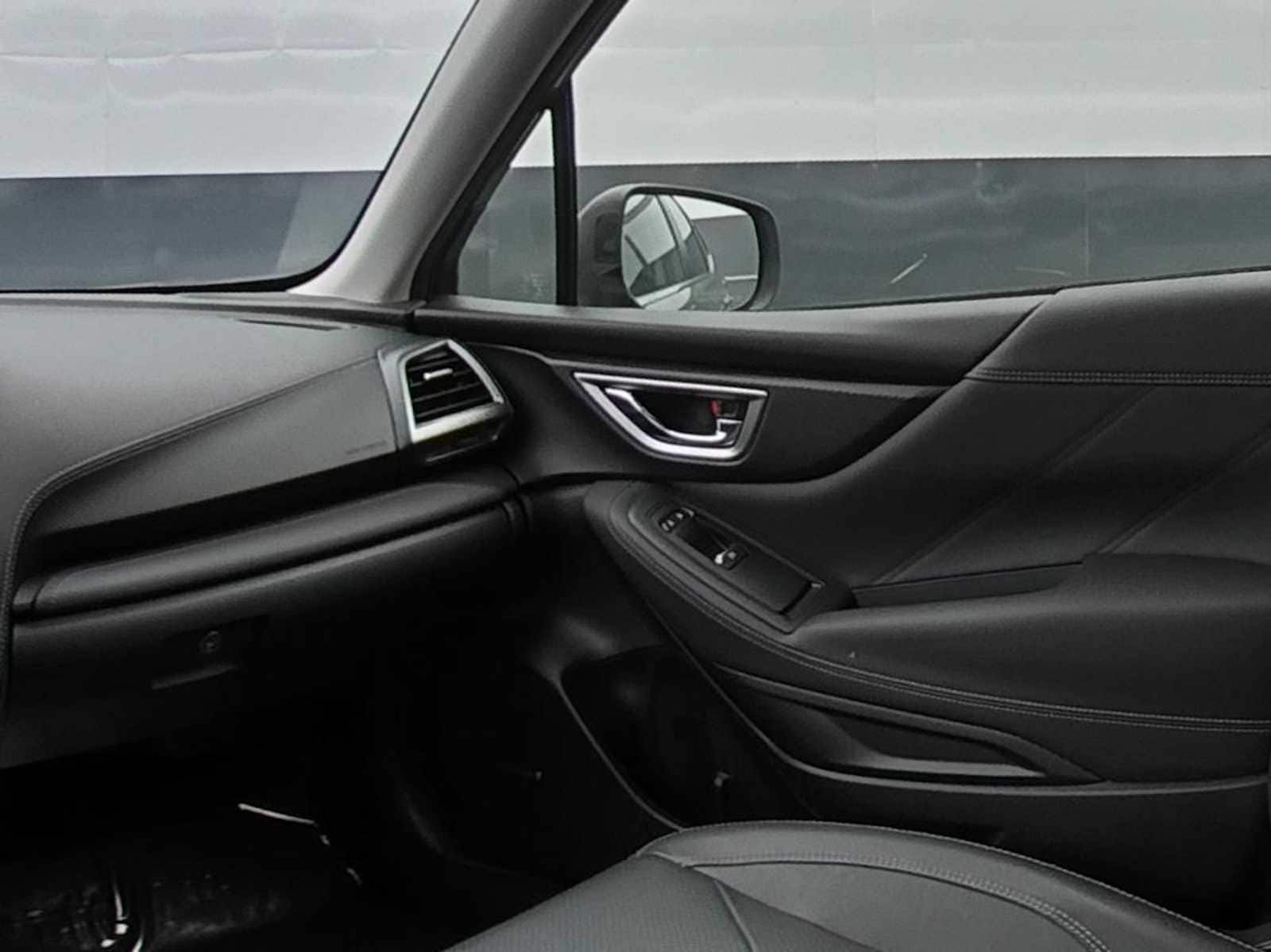 2020 Subaru Forester Touring - Photo 28