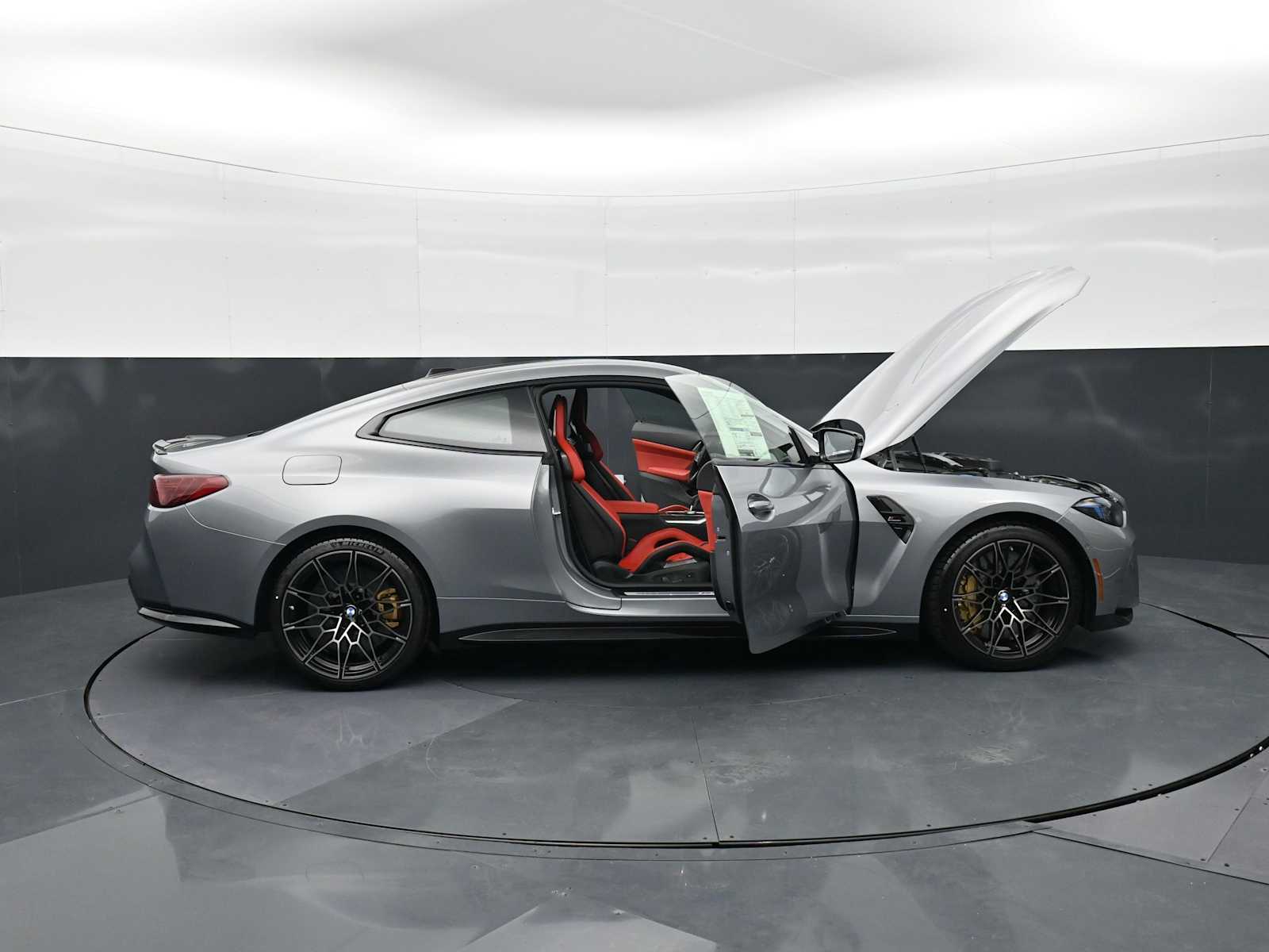 Thumbnail: 2026 BMW M4 - 32