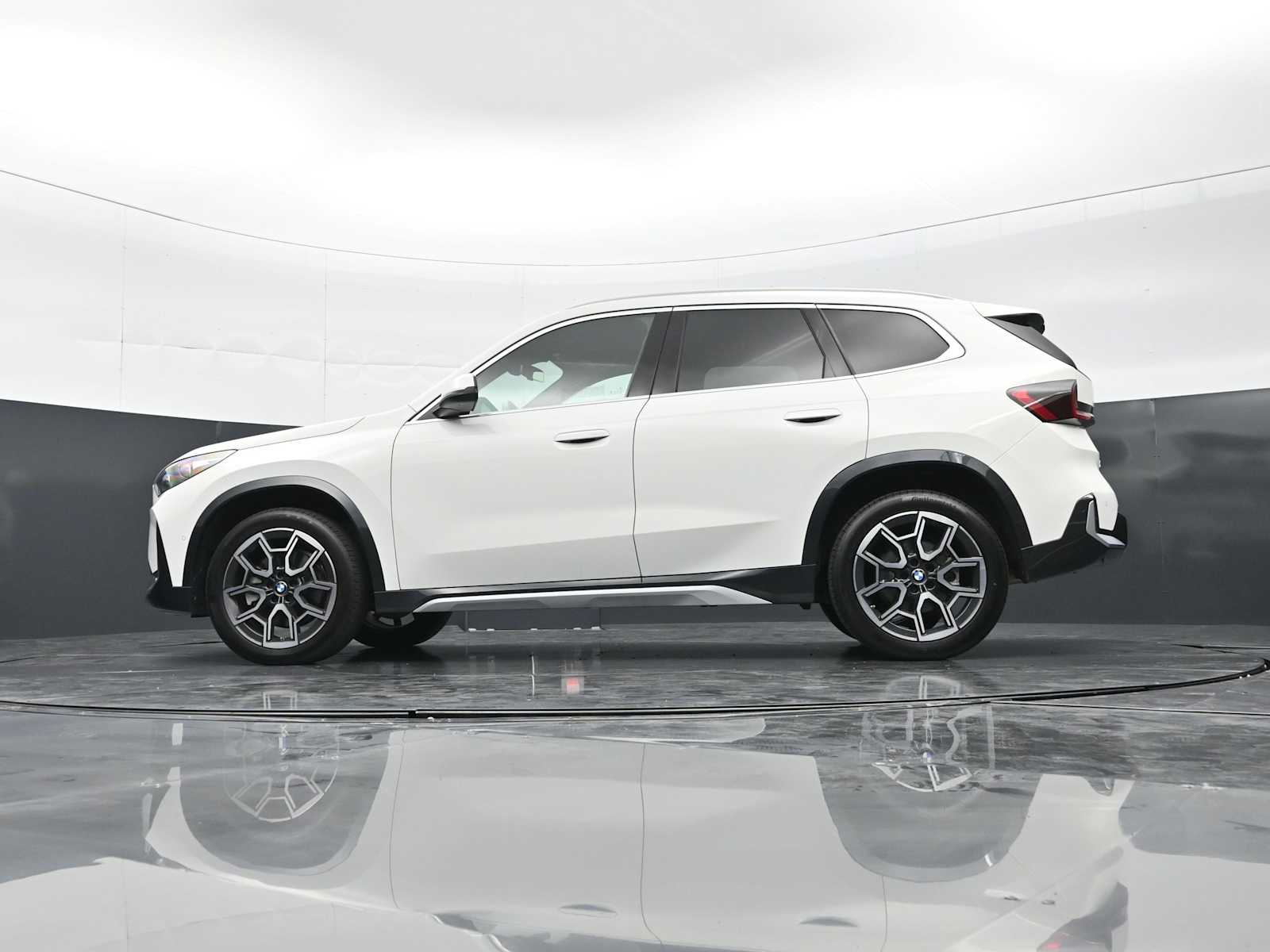 2026 BMW X1 28i - Photo 32