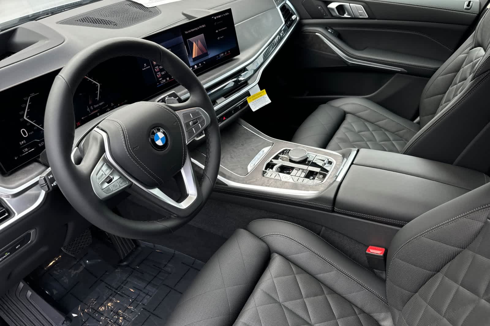 Thumbnail: 2026 BMW X7 - 12